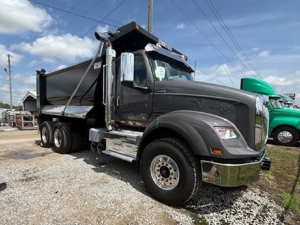 NEW 2025 INTERNATIONAL HX 620 DUMP TRUCK #3632