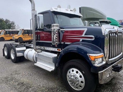 USED 2023 INTERNATIONAL HX 520 DAYCAB TRUCK #3671-1