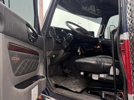 USED 2023 INTERNATIONAL HX 520 DAYCAB TRUCK #3671-5