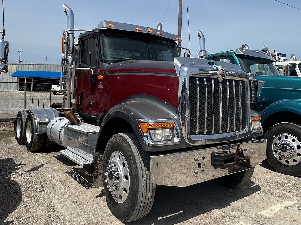 USED 2020 INTERNATIONAL HX 520 DAYCAB TRUCK #3686