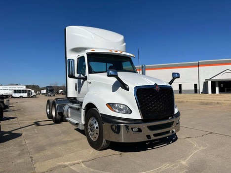 NEW 2025 INTERNATIONAL LT 625 DAYCAB TRUCK #3697-1