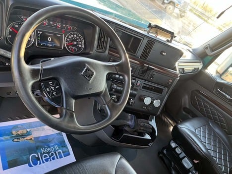 USED 2022 INTERNATIONAL HX 520 DAYCAB TRUCK #3710-8
