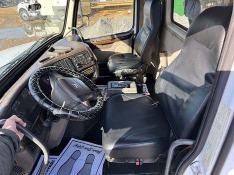 USED 2013 VOLVO VHD ROLL-OFF TRUCK #3712-5