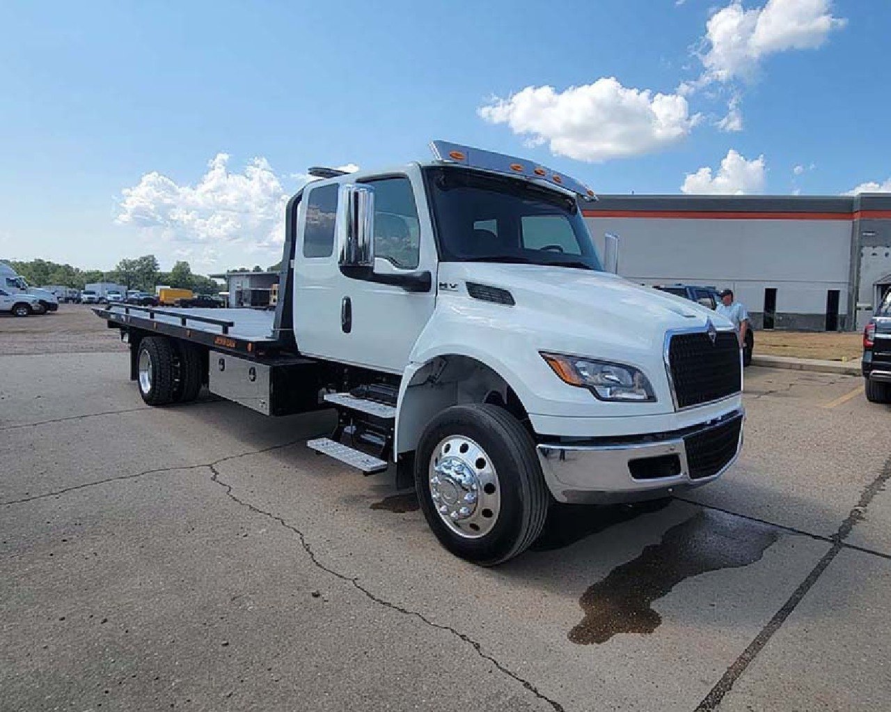 NEW 2025 INTERNATIONAL MV ROLLBACK TOW TRUCK #3715