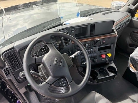 NEW 2026 INTERNATIONAL HX 520 DAYCAB TRUCK #3718-10