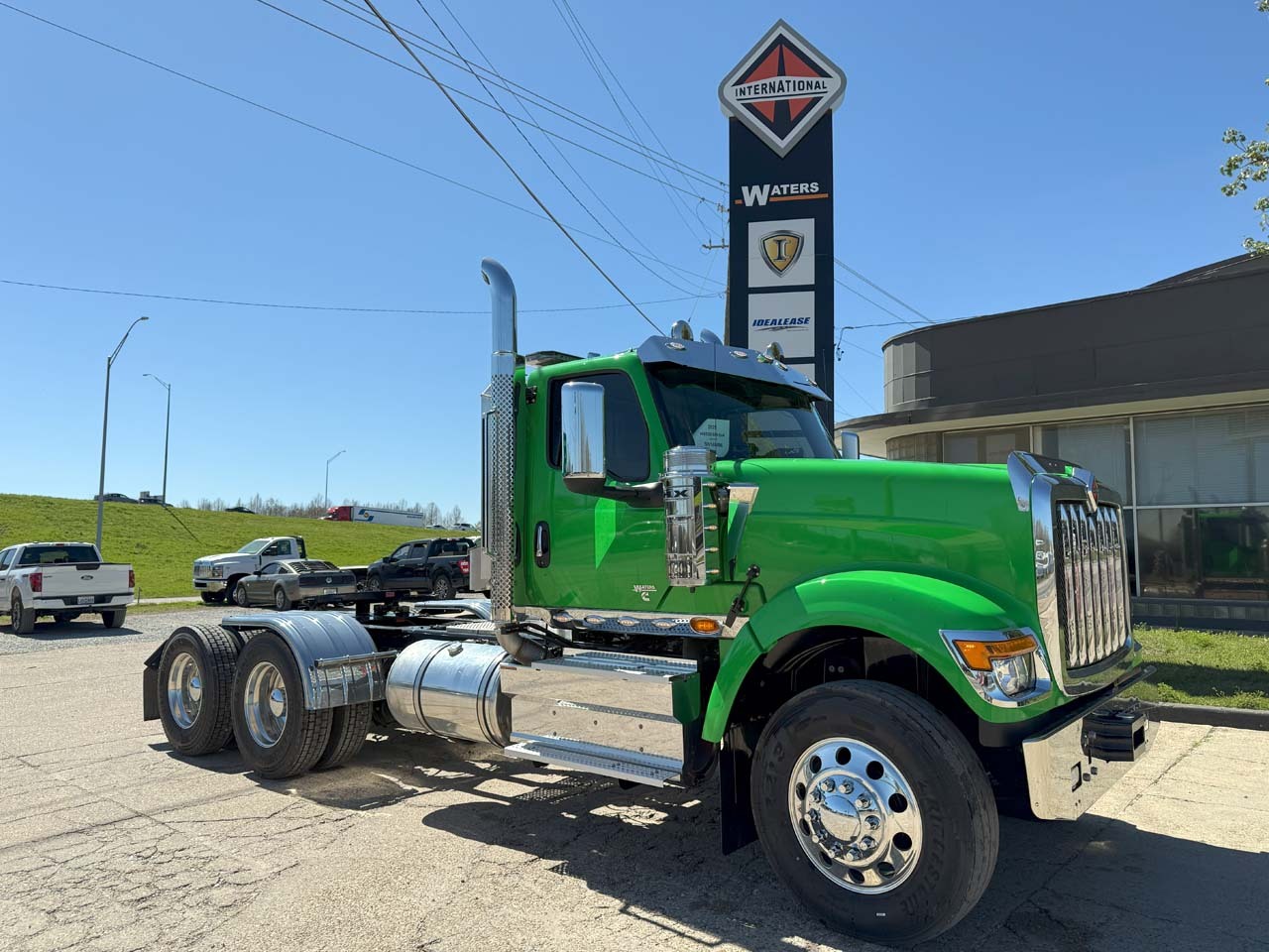 INTERNATIONAL TRUCKS FOR SALE