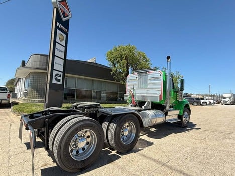 NEW 2025 INTERNATIONAL HX 520 DAYCAB TRUCK #3720-2