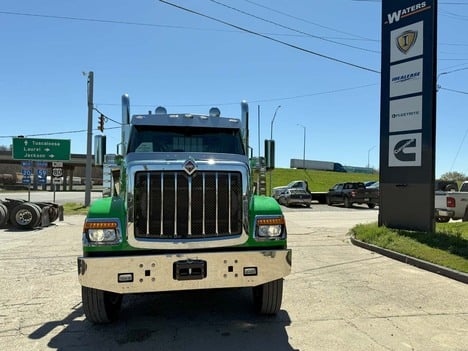 NEW 2025 INTERNATIONAL HX 520 DAYCAB TRUCK #3720-5