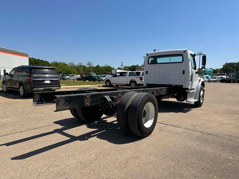 USED 2018 FREIGHTLINER M2 106 CAB CHASSIS TRUCK #3735-7