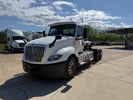 USED 2022 INTERNATIONAL LT 625 DAYCAB TRUCK #3736-1