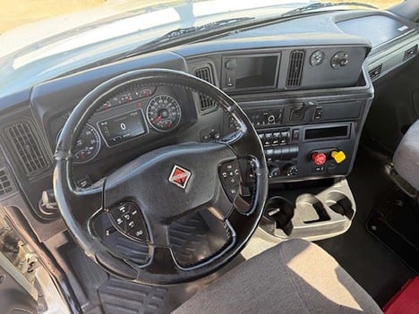 USED 2022 INTERNATIONAL LT 625 DAYCAB TRUCK #3736-10