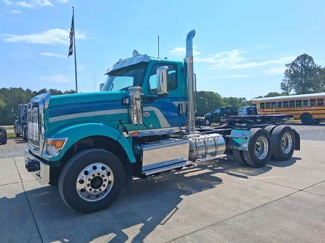 NEW 2026 INTERNATIONAL HX 520 DAYCAB TRUCK #3743-3