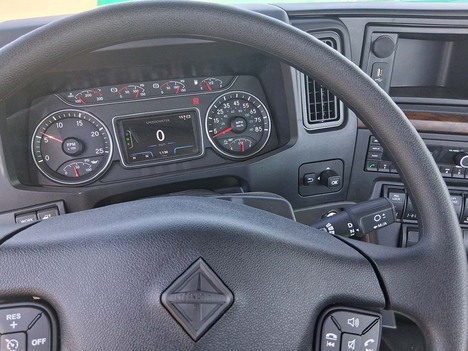 NEW 2026 INTERNATIONAL HX 520 DAYCAB TRUCK #3743-7