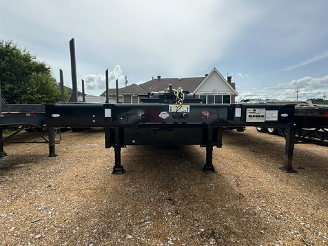 NEW 2025 LANDOLL 930E TRAVELING AXLE TRAILER #3768-2