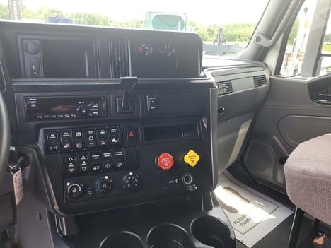 USED 2019 INTERNATIONAL LT 625 SLEEPER TRUCK #3801-10