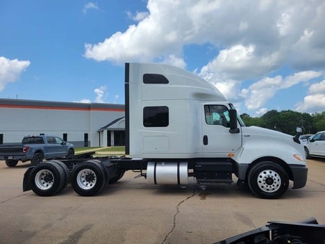 USED 2019 INTERNATIONAL LT 625 SLEEPER TRUCK #3801-2