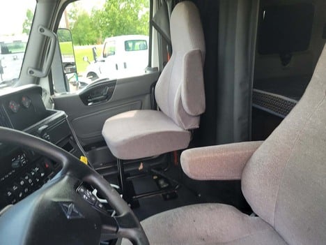 USED 2019 INTERNATIONAL LT 625 SLEEPER TRUCK #3801-8