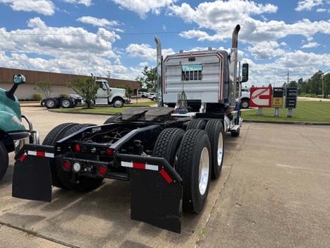 USED 2024 INTERNATIONAL HX 520 DAYCAB TRUCK #3810-5