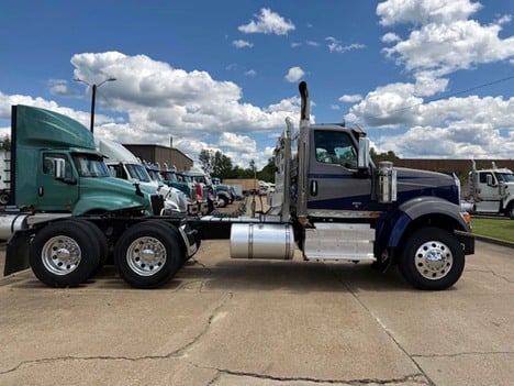 USED 2024 INTERNATIONAL HX 520 DAYCAB TRUCK #3810-6