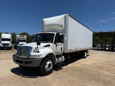 USED 2018 INTERNATIONAL 4300 BOX VAN TRUCK #3813-1
