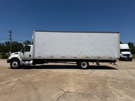 USED 2018 INTERNATIONAL 4300 BOX VAN TRUCK #3813-2