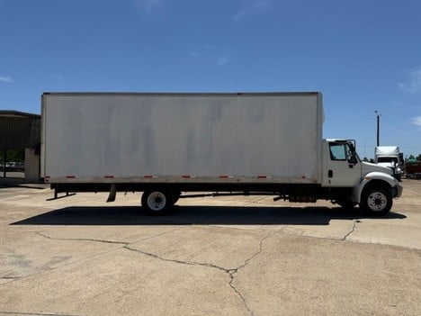 USED 2018 INTERNATIONAL 4300 BOX VAN TRUCK #3813-6