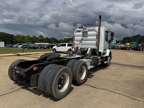 USED 2014 VOLVO VNM64 DAYCAB TRUCK #3818-2