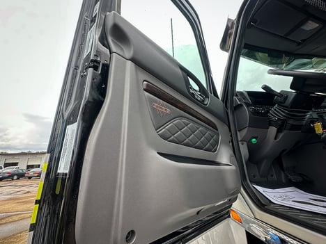 NEW 2026 INTERNATIONAL HX 520 DAYCAB TRUCK #3819-8