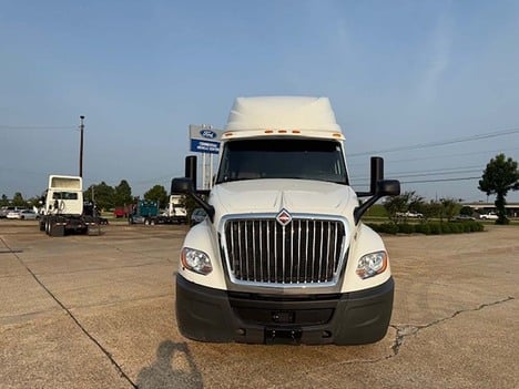 USED 2022 INTERNATIONAL LT 625 SLEEPER TRUCK #3821-2