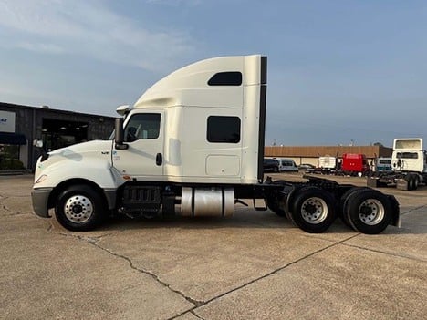USED 2022 INTERNATIONAL LT 625 SLEEPER TRUCK #3821-4