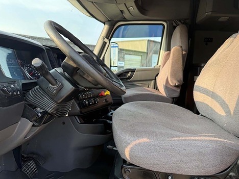 USED 2022 INTERNATIONAL LT 625 SLEEPER TRUCK #3821-9