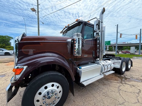 NEW 2021 INTERNATIONAL HX 520 DAYCAB TRUCK #3822-9