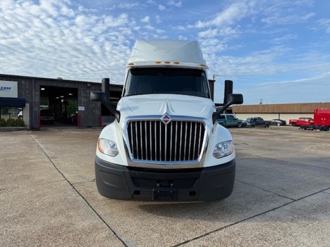 USED 2022 INTERNATIONAL LT 625 SLEEPER TRUCK #3827-8