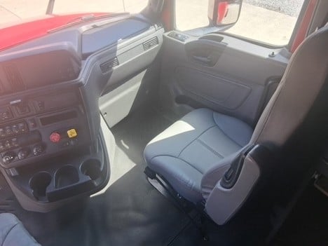 USED 2018 INTERNATIONAL LT SLEEPER TRUCK #3840-7