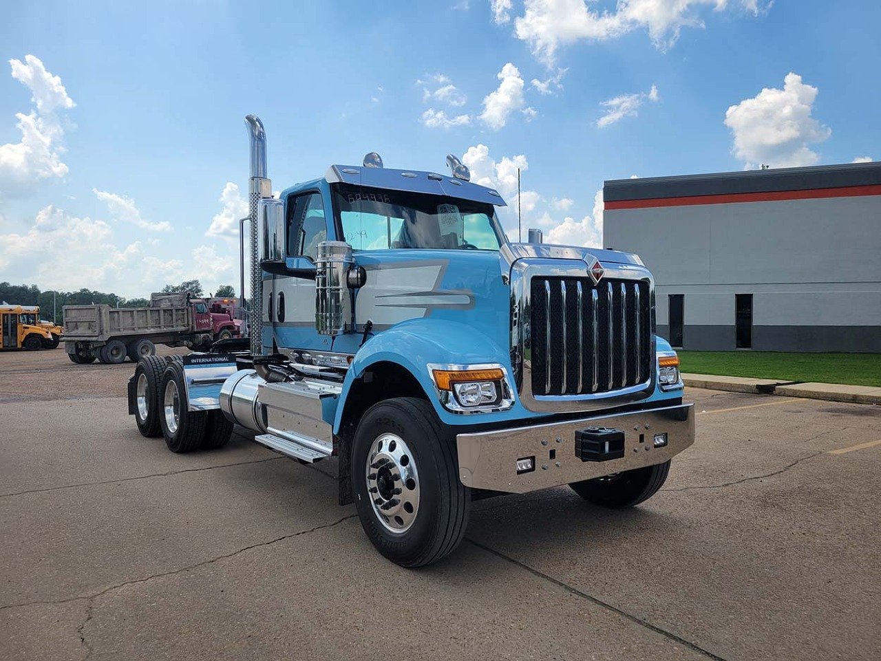 NEW 2026 INTERNATIONAL HX 520 DAYCAB TRUCK #3849