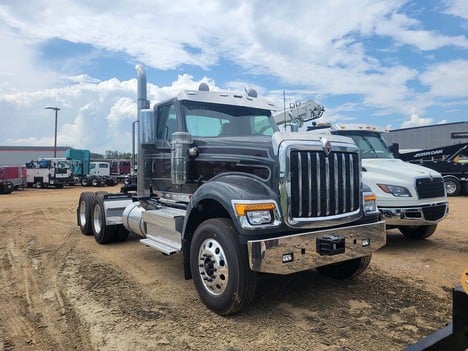 NEW 2026 INTERNATIONAL HX 520 DAYCAB TRUCK #3860-1