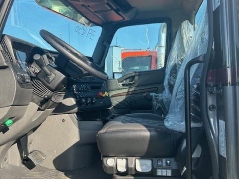 NEW 2026 INTERNATIONAL HX 520 DAYCAB TRUCK #3874-8