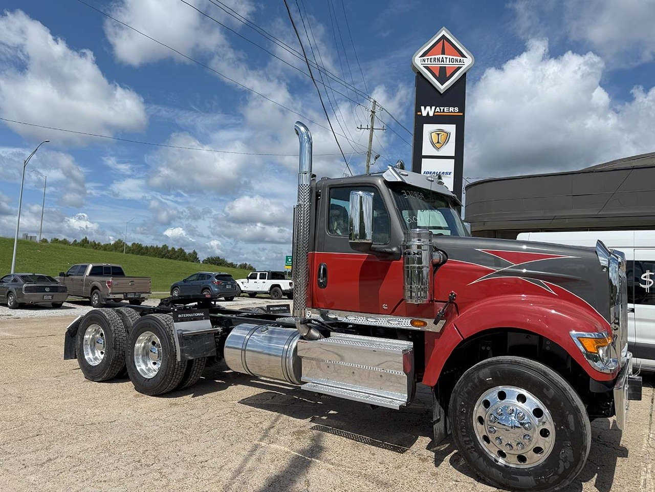 NEW 2026 INTERNATIONAL HX 520 DAYCAB TRUCK #3875