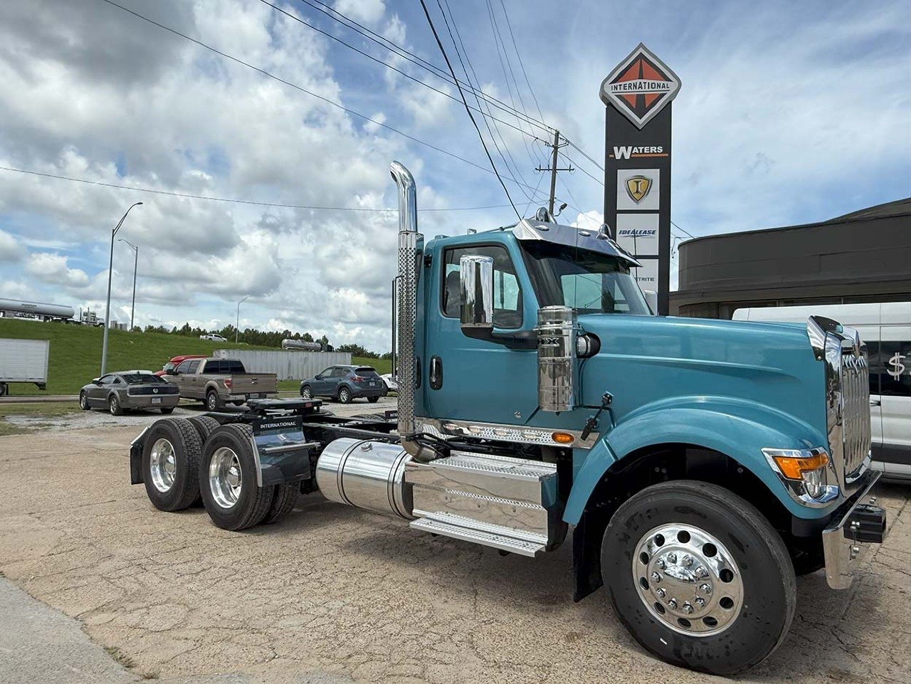 NEW 2026 INTERNATIONAL HX 520 DAYCAB TRUCK #3879