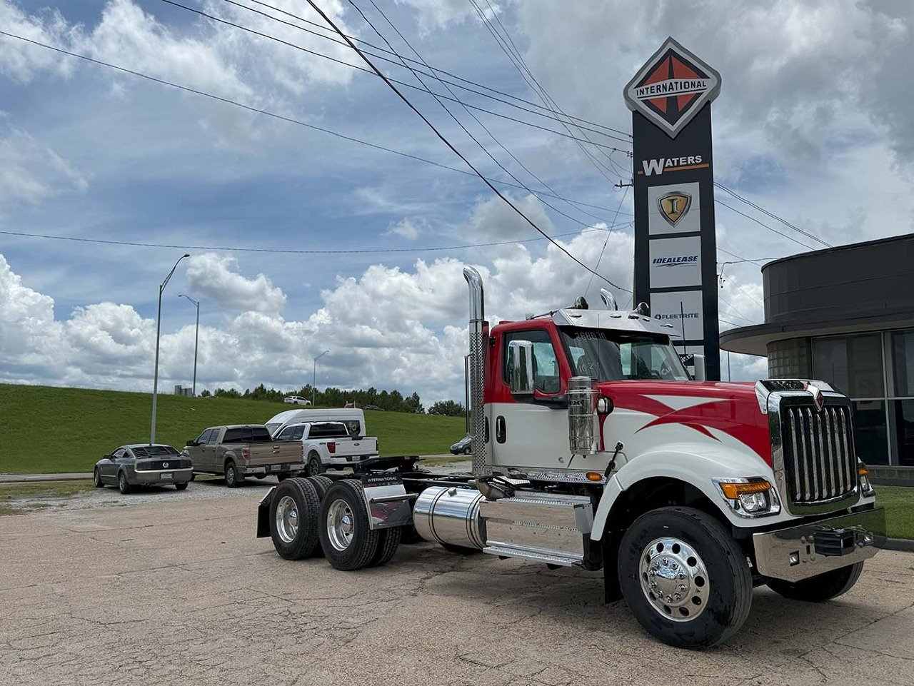 NEW 2026 INTERNATIONAL HX 520 DAYCAB TRUCK #3880