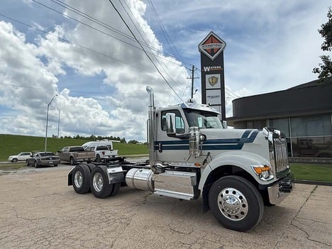 NEW 2026 INTERNATIONAL HX 520 DAYCAB TRUCK #3881-6