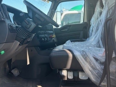 NEW 2020 INTERNATIONAL HX 520 SLEEPER TRUCK #3884-9