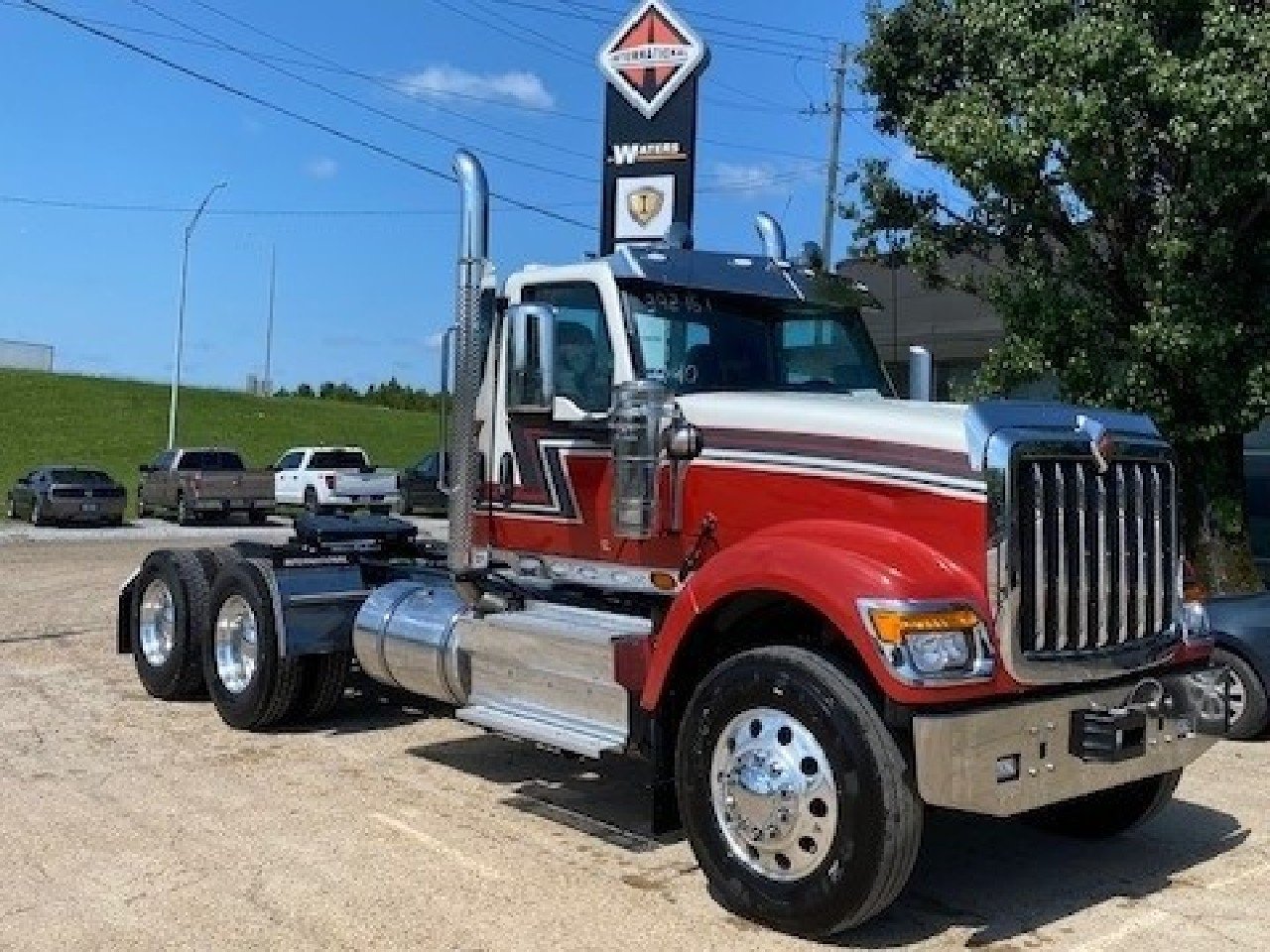 NEW 2026 INTERNATIONAL HX 520 DAYCAB TRUCK #3885