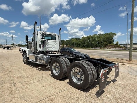 NEW 2026 INTERNATIONAL HX 520 DAYCAB TRUCK #3886-4