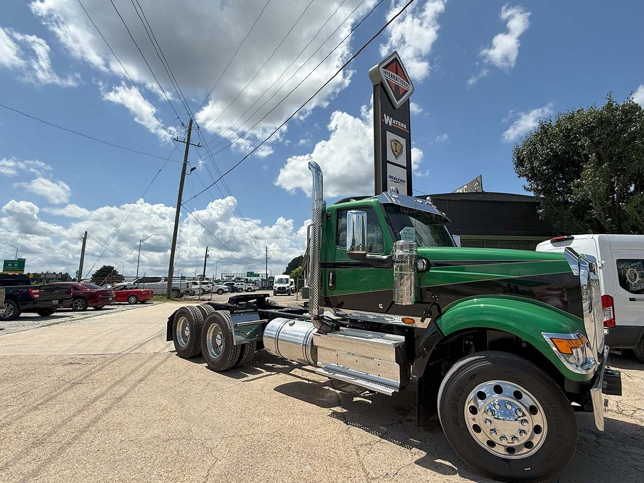 NEW 2025 INTERNATIONAL HX 520 DAYCAB TRUCK #3887