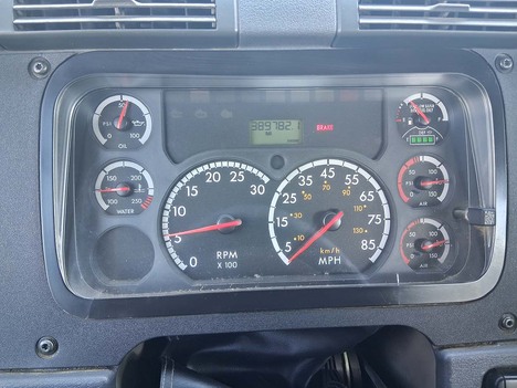 USED 2015 FREIGHTLINER CASCADIA 125 EVOLUTION DAYCAB TRUCK #3917-11