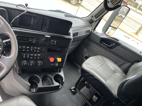 USED 2020 INTERNATIONAL LT 625 SLEEPER TRUCK #3954-10