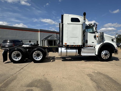 USED 2019 INTERNATIONAL HX 620 SLEEPER TRUCK #3960-6