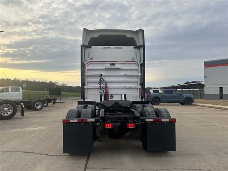 USED 2020 INTERNATIONAL LT 625 SLEEPER TRUCK #3971-5