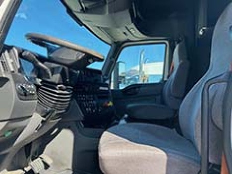 USED 2019 INTERNATIONAL LT 625 SLEEPER TRUCK #3973-5